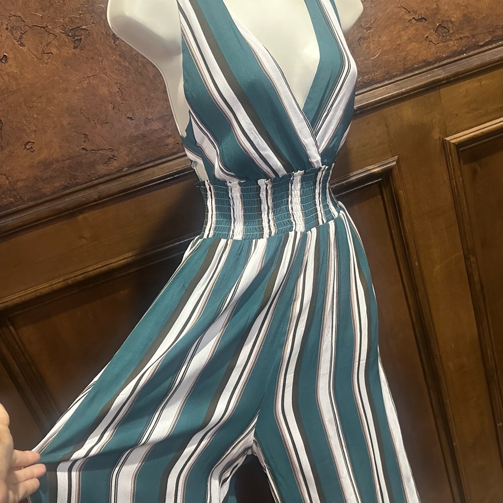 NWOT SIZE M ILLA ILLA Green and white Striped Jumpsuit - Picture 2 of 11